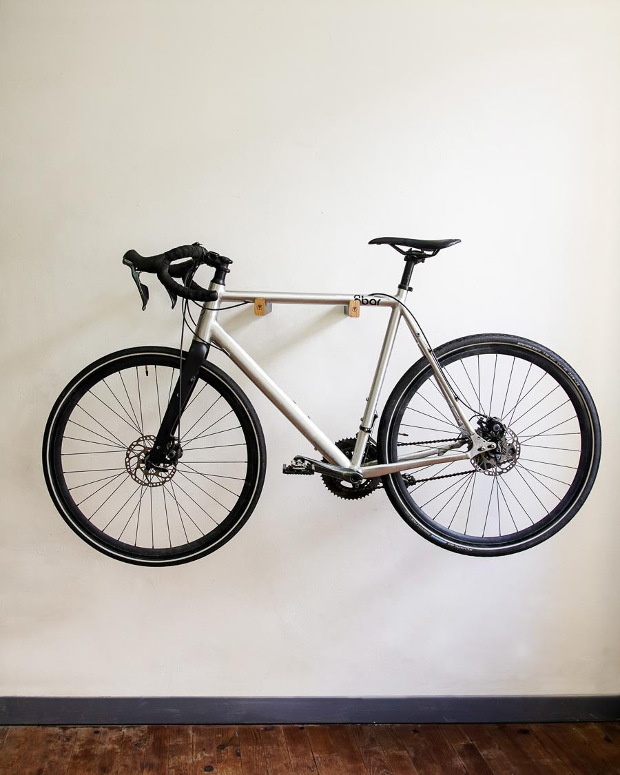 Rennrad-Wandhalterung TUB-RACK — Eiche, rahmenschonend – Rack And Ride